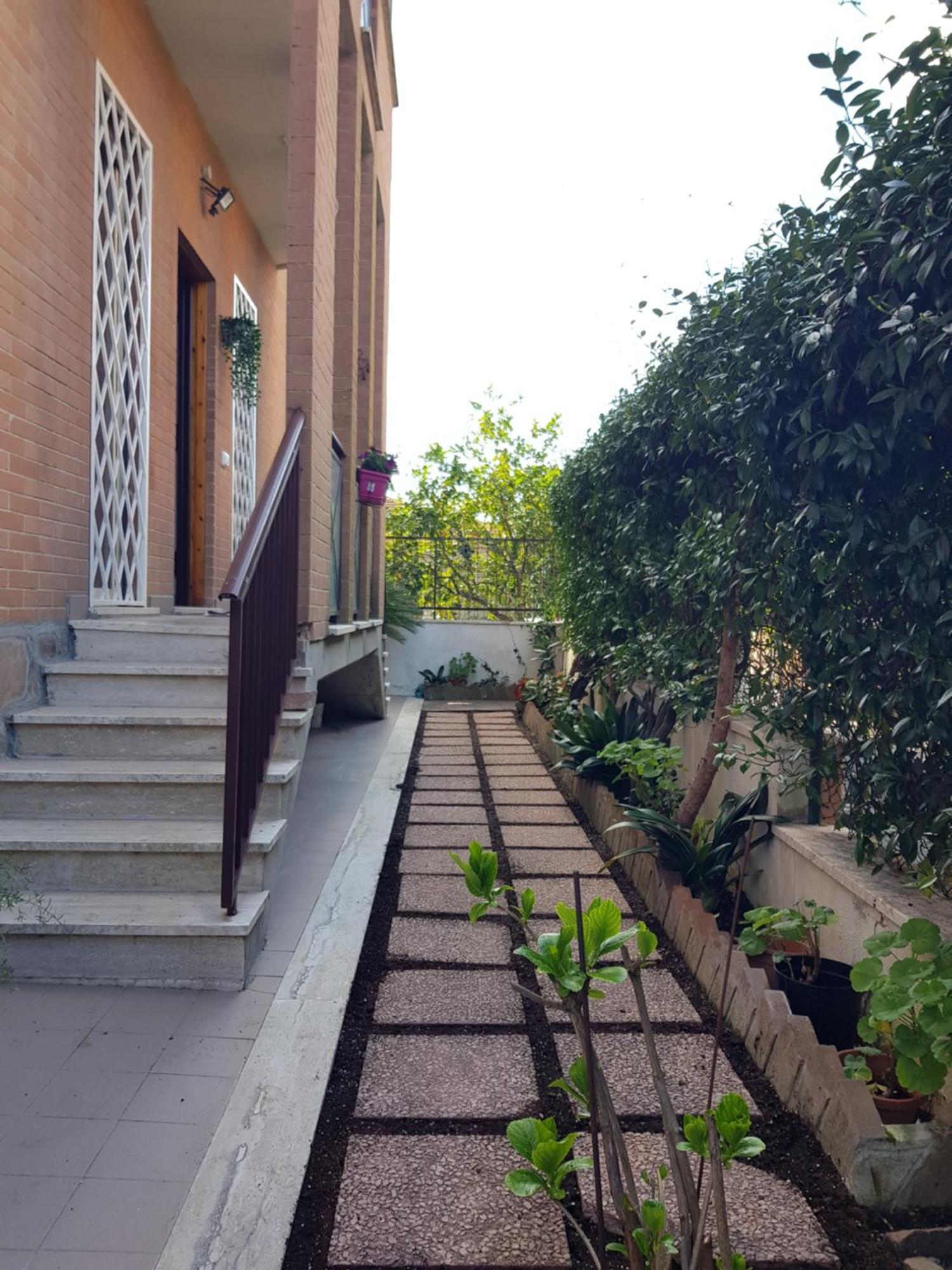Apartment In Villino